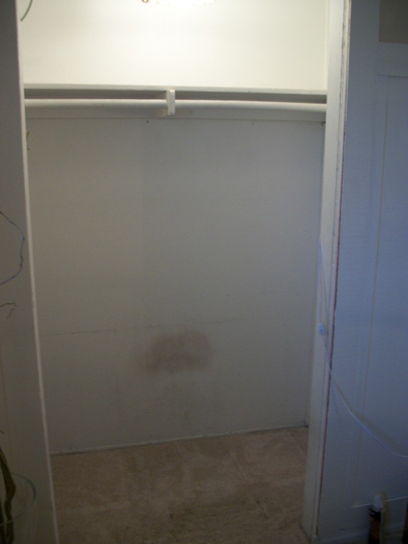 [closet1%255B5%255D.jpg]