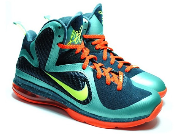 Nike LeBron 9 8220PreHeat8221 Early Miami Release Info