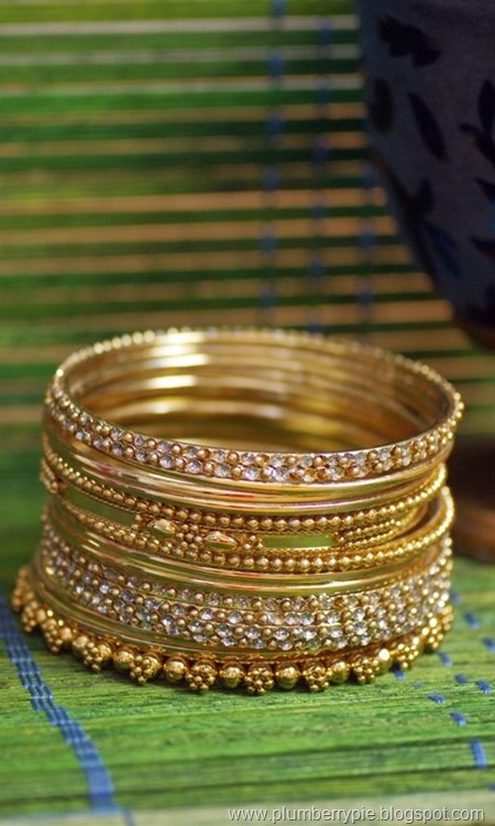 [gold-bangle-set3.jpg]