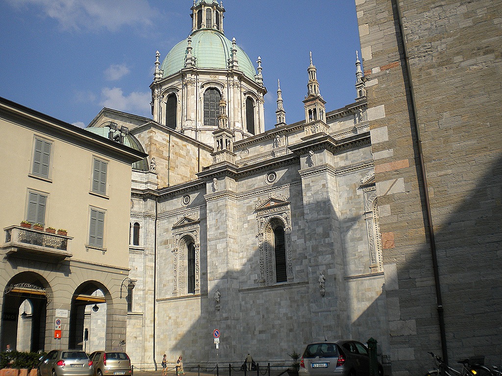 [DSCN1022%255B5%255D.jpg&description=Orange Bread and Lake Como')]