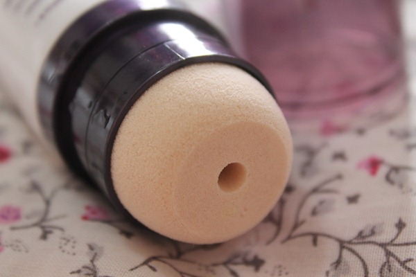 [Sponge-Applicator-Etude-Sun-BB-Cream.jpg]