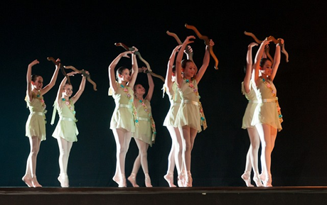 penari balet