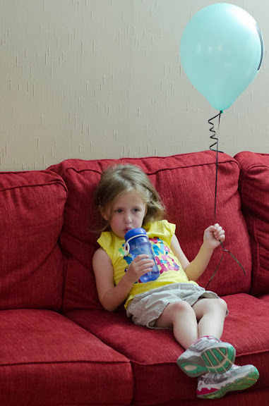 Dispondance has a balloon.