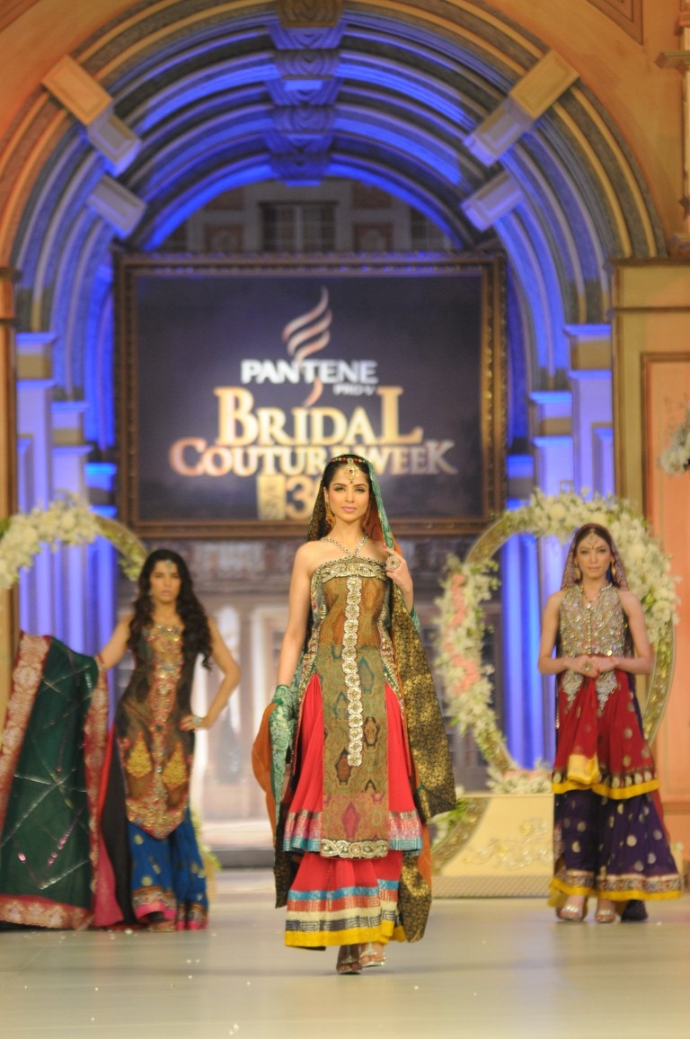 [Amir-Baig-at-Bridal-Couture-Week-2012-Mastitime247%2520-%2520Copy%255B6%255D.jpg]