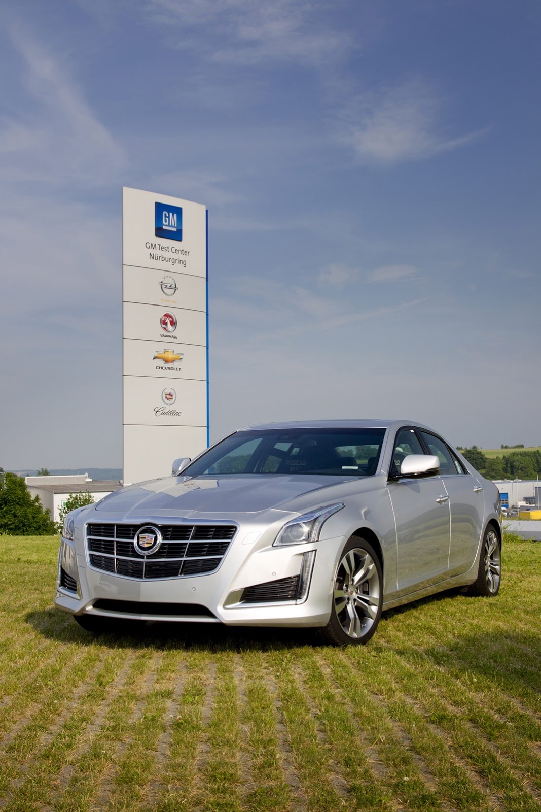 [2014-Cadillac-CTS-Sedan-003%255B3%255D.jpg]