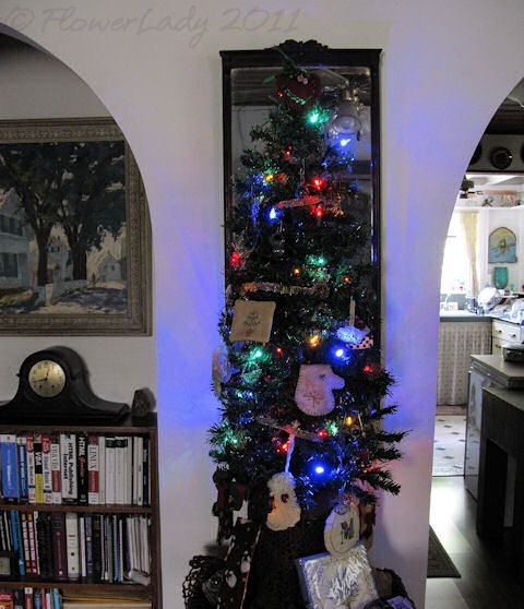 [12-06-christmas-tree%255B5%255D.jpg]