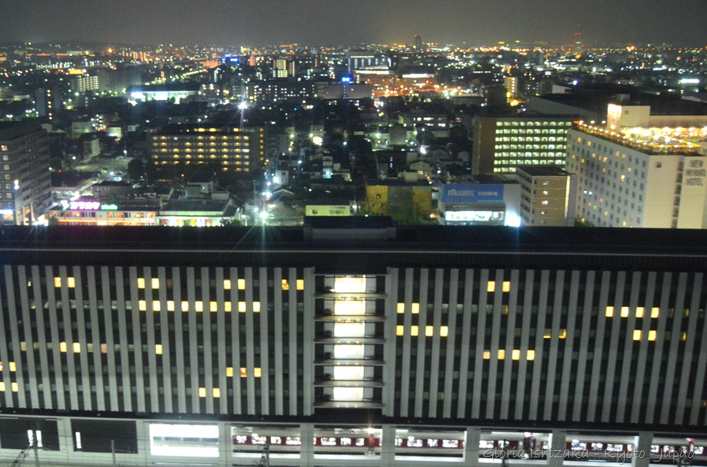 [Gloria-Ishizaka---vista-noturna-Kyot%255B2%255D.jpg]