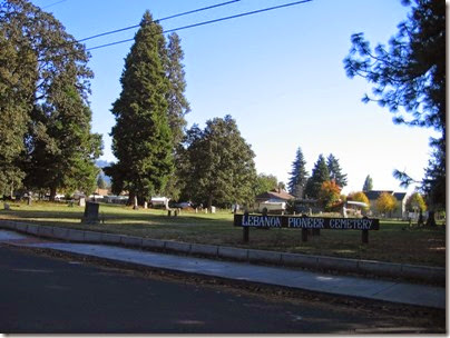 IMG_4218 Lebanon Pioneer Cemetery in Lebanon, Oregon on October 21, 2006