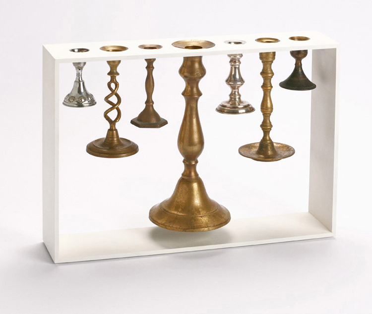 modernmenorah.jpg