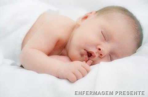 Os bebês precisam de uma rotina e de um ritual para pegar no sono.
