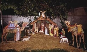 [nativity_scene-300x180%255B5%255D.jpg]