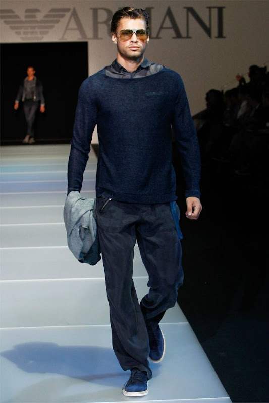 Milan Fashion Week Primavera 2012 - Emporio Armani (16)