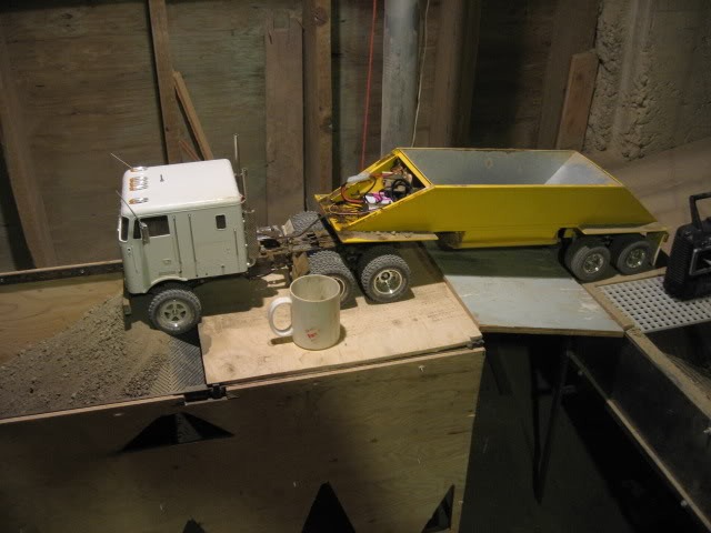 [Joe-Basement-75.jpg]