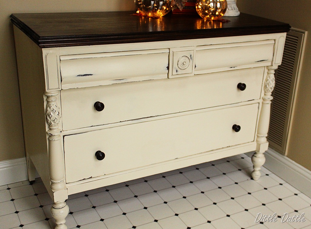 [Chalk-Paint--old-white--chest-of-drawers%255B2%255D.jpg]