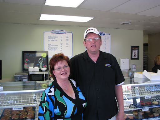 Rhonda & Keith Bennett, owners & operators of Bennett's Donuts. (Photo credit: Mike Smith)