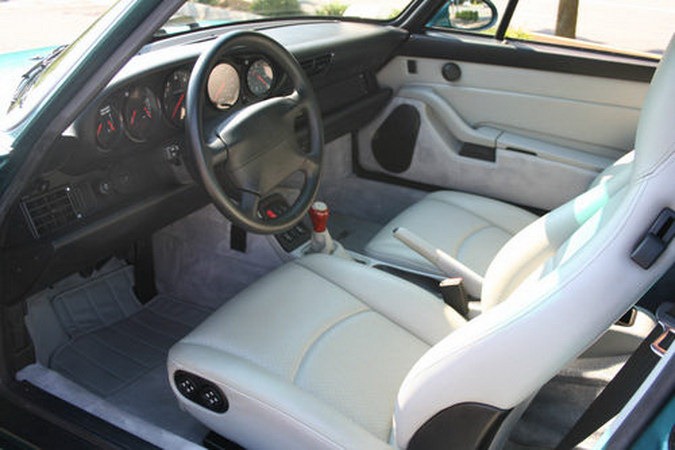 [1996-PORSCHE-993-C2-4%255B2%255D.jpg]