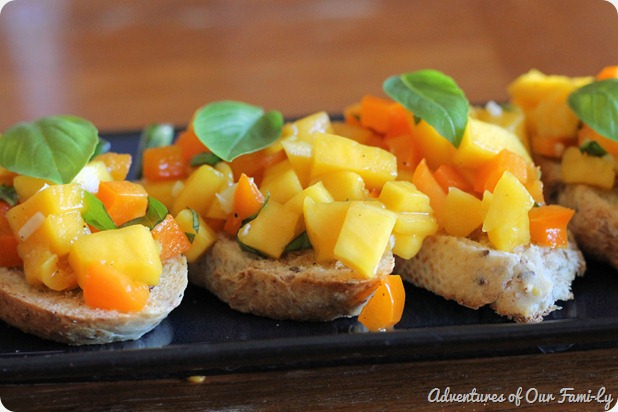 summer_bruschetta_recipe_mango_pepper