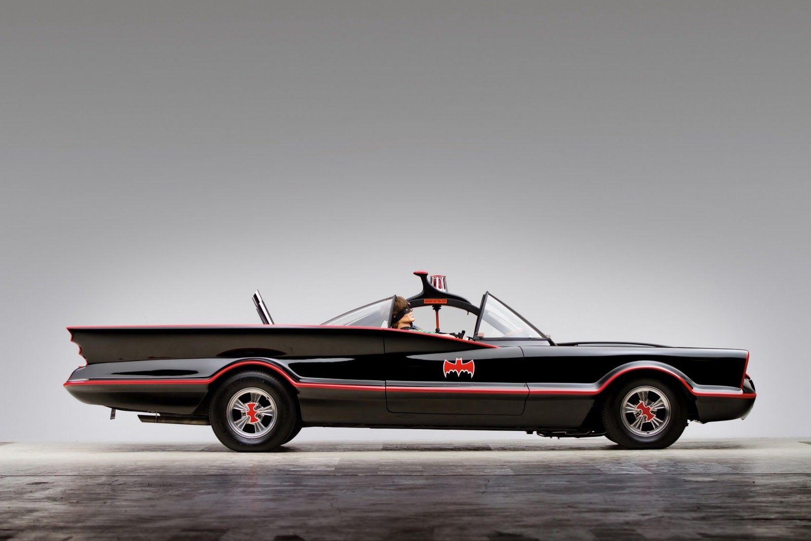 [1966-Batman-Batcycle-8%255B2%255D.jpg]