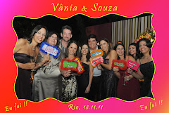 Fotos do evento Vânia e Souza - 18.11.11. Foto numero 41 da Social Click Fotografia Digital, do Rio de Janeiro, RJ, que faz fotos divertidas, fotos malucas, fotos com fantasias, fotos na hora, fotografia maluca, fotografia divertida com molduras personalizadas. fotos divertidas malucas foto maluca animadas animado rj rio de janeiro divertida fantasia animada fotografia noiva fotógrafa retrato social fotografias para casamento noivos