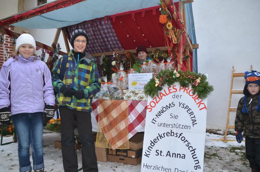 Adventmarkt_St_Osw_02.jpg