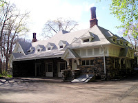 USA Retreat Hause.JPG