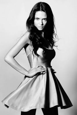 Antoinette Nikprelaj Antoinette-Nikprelaj-hot-photo