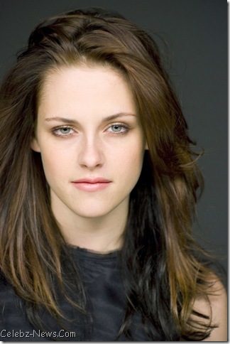 Kristen Stewart Black Dress 4