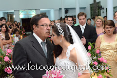 Fotos do evento Taiane e Tadeu. Foto numero 2194 do estudio Foto Arte Digital, de Itaborai, RJ, que faz fotografia de casamentos (fotos de casamento), fotos de aniversario (fotografia de aniversario), fotos de 15 anos, fotos de criancas (fotografia infantil), fotos de eventos sociais, videos de casamento, videos de 15 anos, videos de making-of, videos de aniversario, video infantil (video de criancas) e videos de eventos sociais. Fotojornalismo e videojornalismo em Itaborai, RJ.