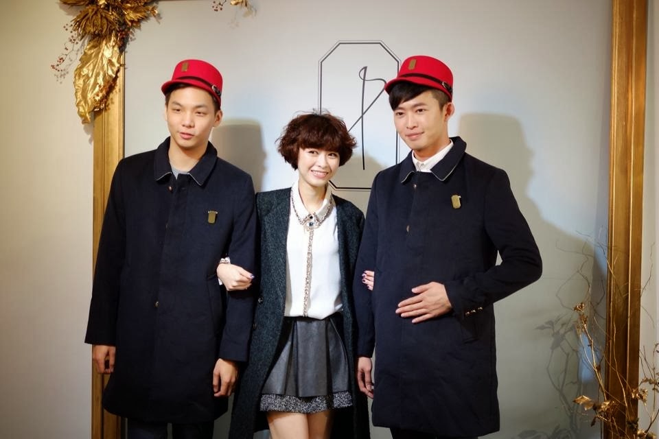 [Weis%2520life%2520show%2520dress%2520code%25202013-%2520CORPS%2520D%2527ELITE-5%255B4%255D.jpg]