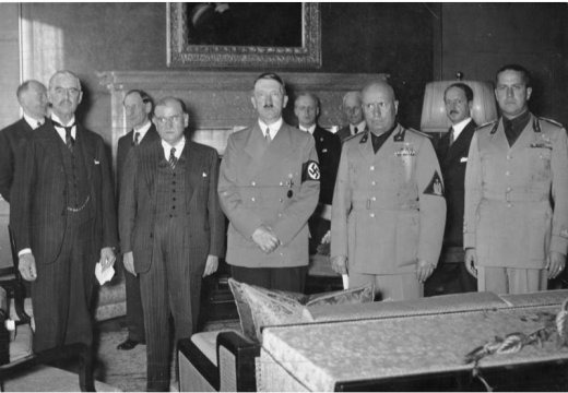 [world-war-ii-hitler-44261363%5B3%5D.jpg]