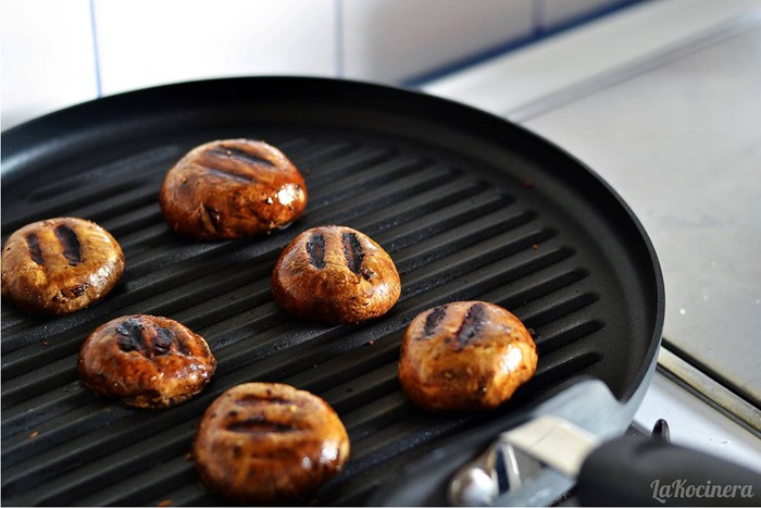 grilling mushrooms