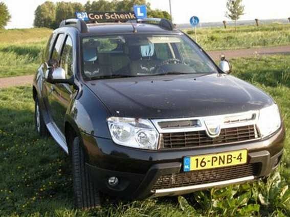 [Autorijschool%2520Cor%2520Schenk%2520Dacia%2520Duster%252004.jpg]