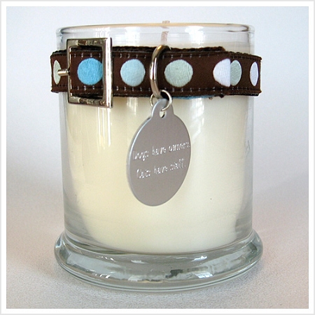 Candle shoppers can customize their gift with fitting scents like 