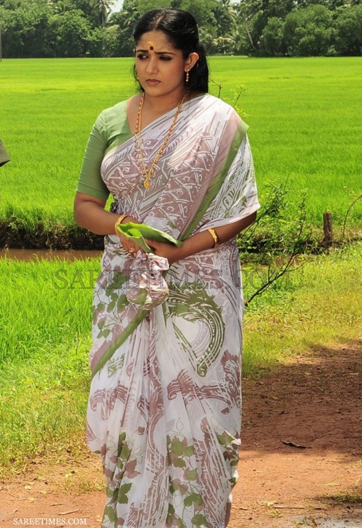 [Kavya_Madhavan_Printed_Saree%255B4%255D.jpg]