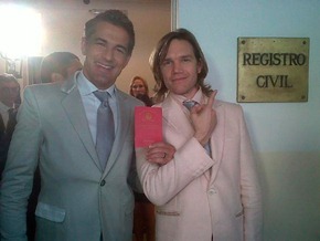 [Guille%2520%2528Juan%2520Gill%2520Navarro%2529%2520e%2520Fernando%2520%2528Ivo%2520Cutzarida%2529%255B3%255D.jpg]