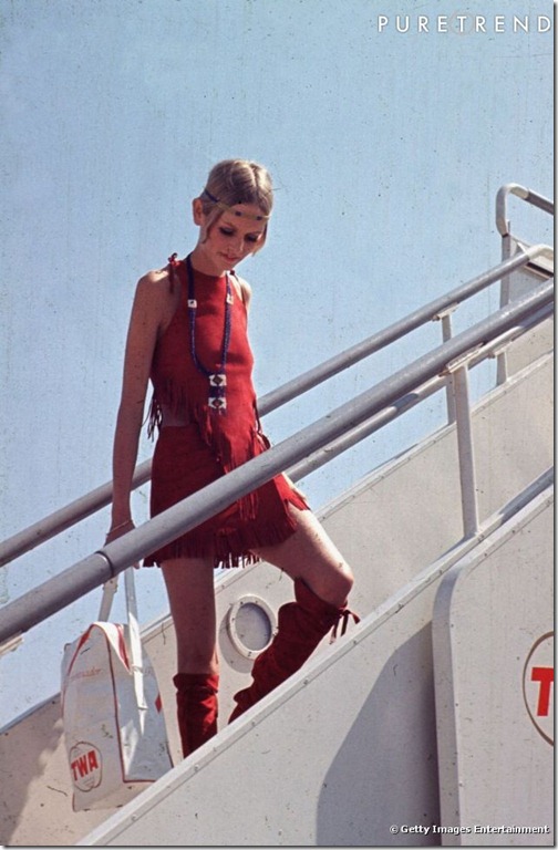 14296-a-modelo-twiggy-e-seu-vestido-de-franjas-637x0-3