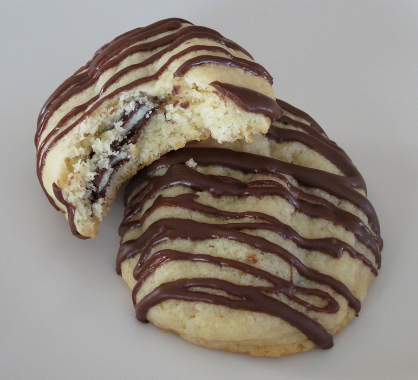 [Surprise%2520Mint%2520Cookies%255B4%255D.jpg]