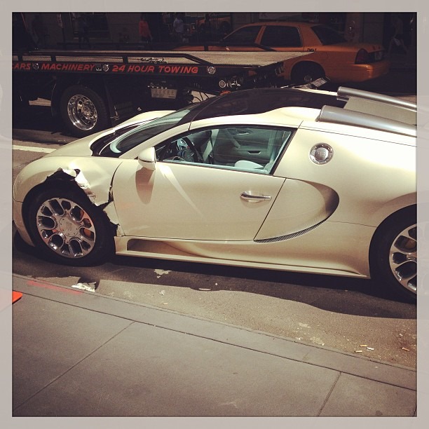 [Veyron-Accident-4%255B2%255D.jpg]