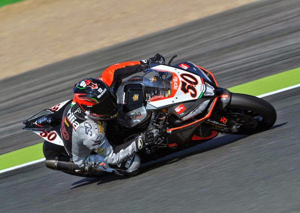 sbk-2014-magni-cours-guintoli-fp3.jpg