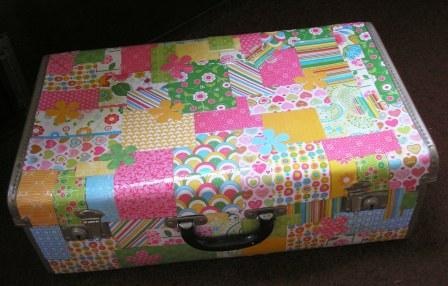 [Recycled%2520Suitcase%25204%255B4%255D.jpg]