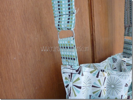 Crafty Cousins' Flouncy Bag Tutorial (65) Crafty Cousins' Flouncy Bag Tutorial (65)