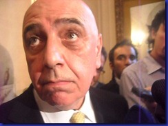 galliani occhi al cielo galliani occhi al cielo