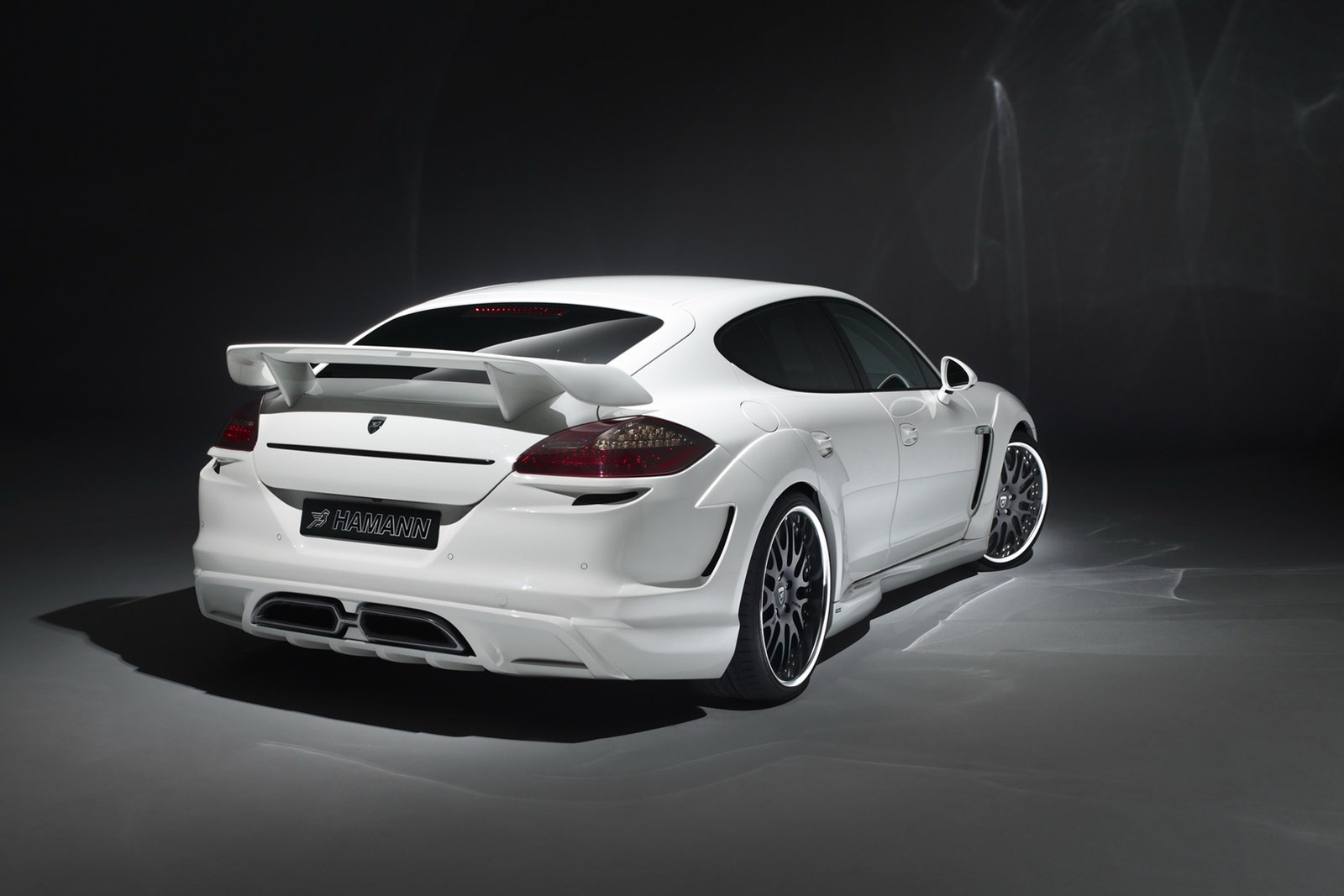 [Hamann-Porsche-Panamera-Cyrano-2%255B2%255D.jpg]