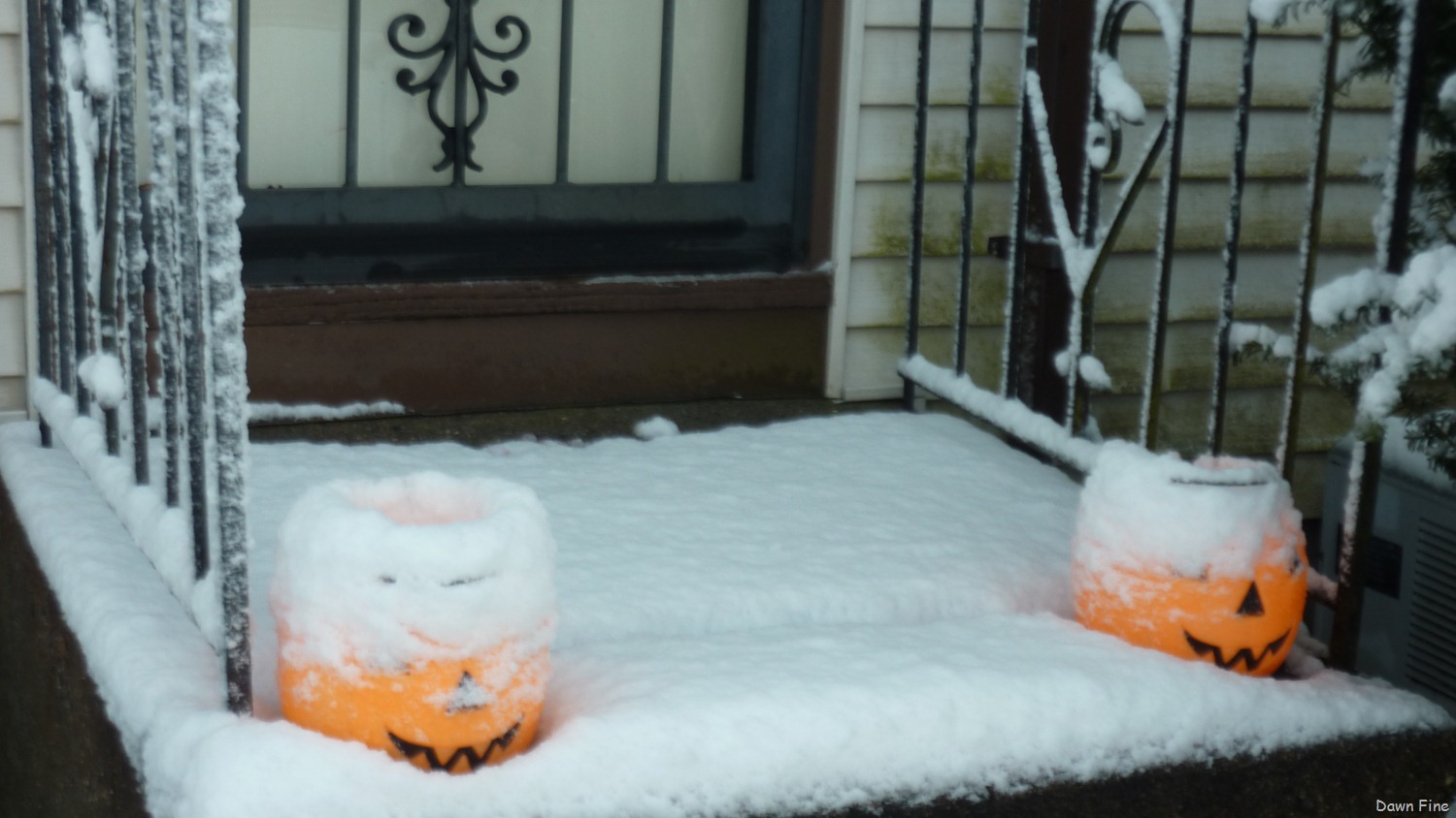 [Blizzard%2520Oct%252029_012%255B4%255D.jpg]