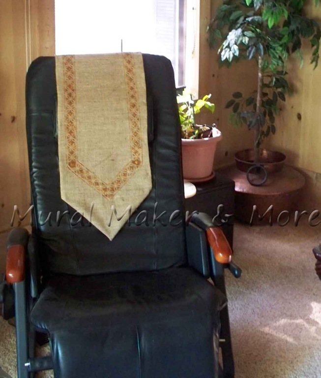 [stenciled-burlap-runner-154.jpg]