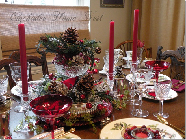 Christmas table, Boehm Chickadees and Holly Christmas china, Christmas centerpiece