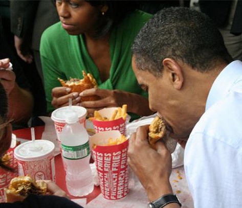 [obama-eating-burger-fries5.jpg]
