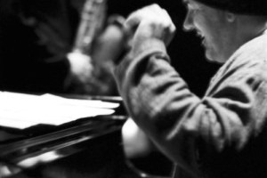 [performanceimage11-300x200%255B5%255D.jpg]