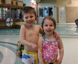 [jackandsavvyswimlessons%255B4%255D.jpg]