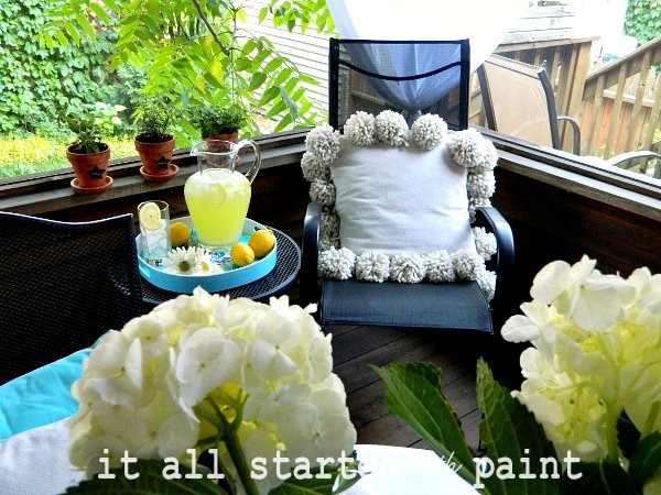 [screen_porch_reading_nook%255B3%255D.jpg]